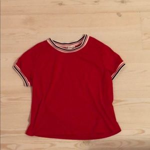 Cropped red t-shirt